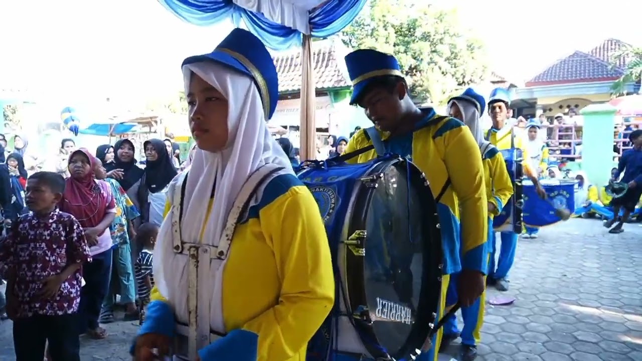 MB Gema Bhakti Siswa MAN 4 CIREBON Angkatan 13 Live Ds Dukuwidara (COVER SAALTULLAH) #drumband