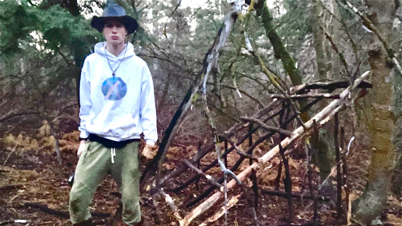 Making a frame for a new fort  (part one)