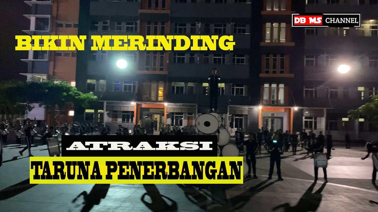 LATIHAN MALAM!!TARUNA PENERBANG POLTEKBANG SURABAYA PERSIAPAN MENJELANG PARADE JUANG SURABAYA 2023