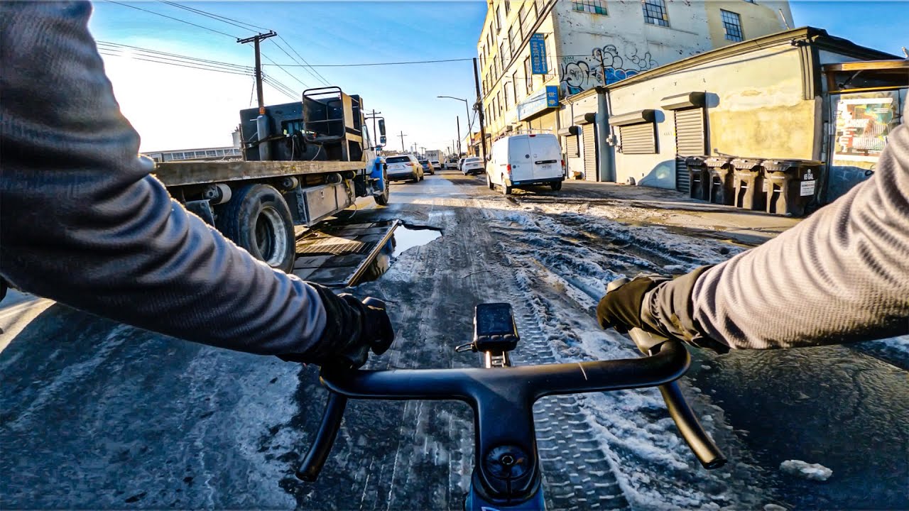 A Frigid and WINDY NYC Bicycle Commute from Queens to Manhattan