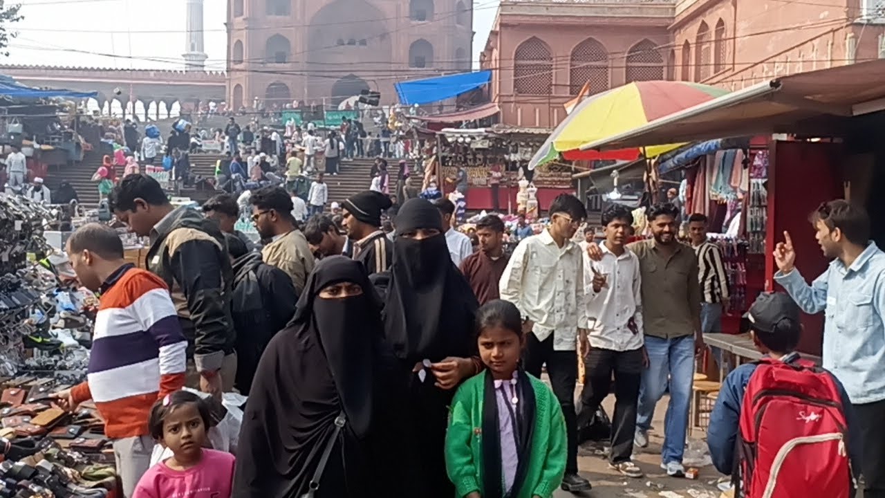 Delhi Jama Masjid Gate & Chor Bazar: My First Experience! 😍#farjinafatima 