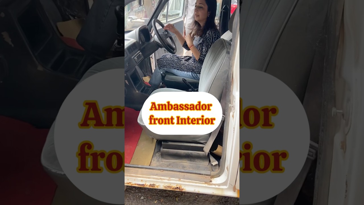 Ambassador Car | Front Interiors #hindustanmotors #motorgurl #shrutiahuja #vintage #pradhaanji #lux