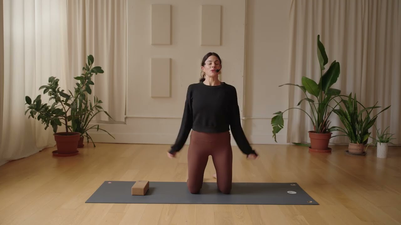 Beyond Pilates w Jules: Delicious Full Body Heat w Block