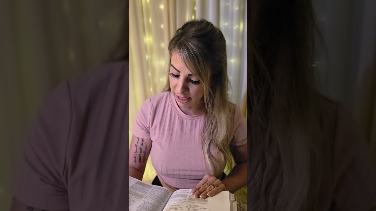 Christian ASMR | Bible reading | Encouragement during uncertain times  | Psalms 23-25