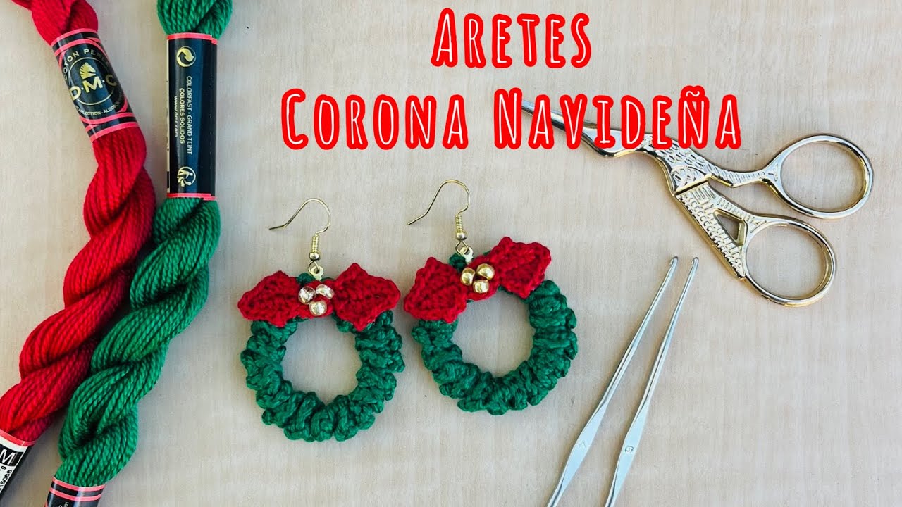 Aretes Corona Navideña.Una versión distinta a los demás y muy fácil de hacer.
