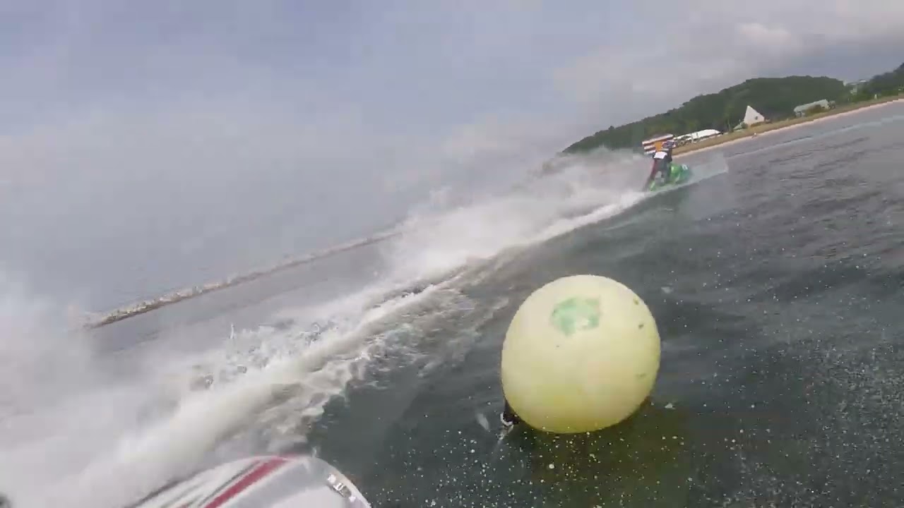 ジェットスキー耐久レース　カワサキX-2でみんなで走りました。