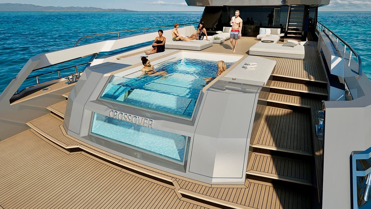 €26.9 Million Superyacht Tour : Columbus Crossover 42