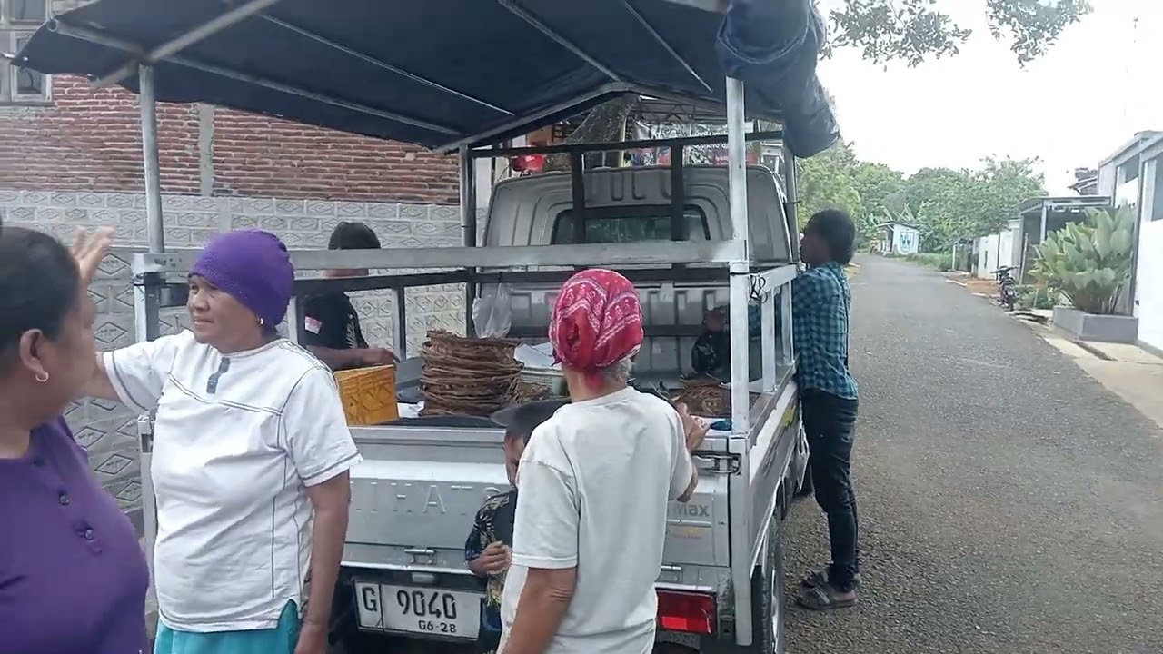 USAHA KREATIF MOBIL PICUP JUALAN TONGLOL PINDANG RESE DLL OMSET PULUHAN JUTA