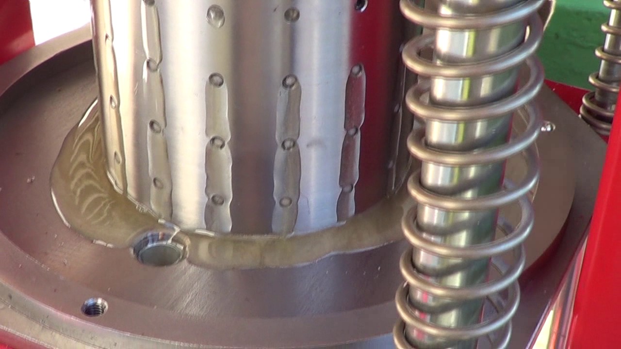 Home hydraulic oil press