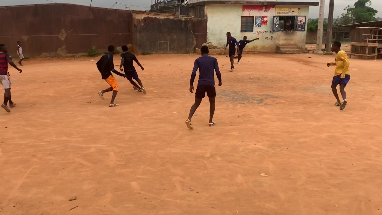 Titi Kon&eacute; Zebi&eacute; (MozaGanG)