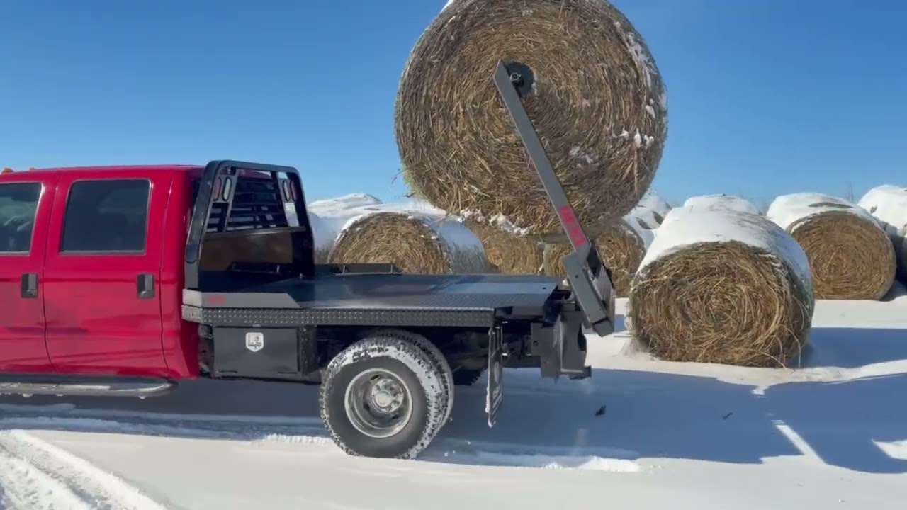 Man, It’s Cold Out ❄️ | C5 Rancher Bale Bed Loading Hay