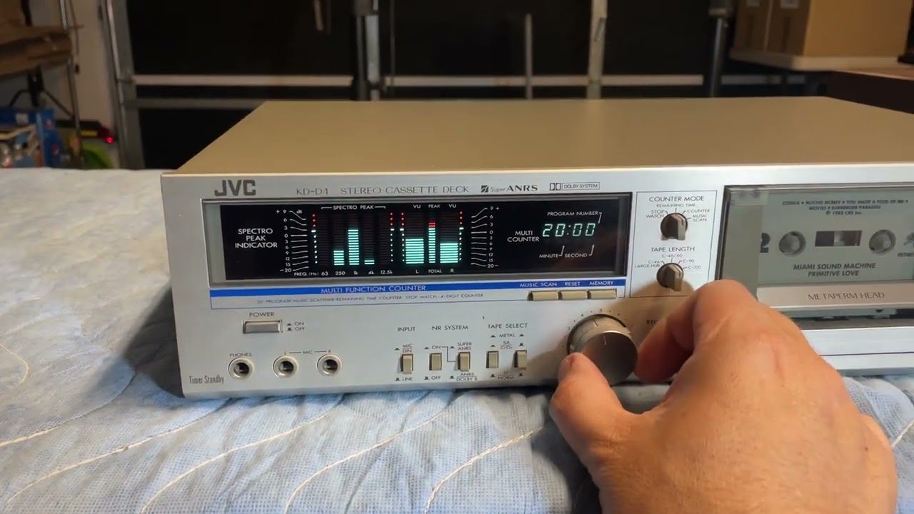 JVC KD-D4