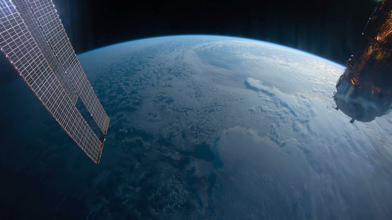 Orbit Uncut - A Single Orbit of Earth in Real Time [ 4K ] -  