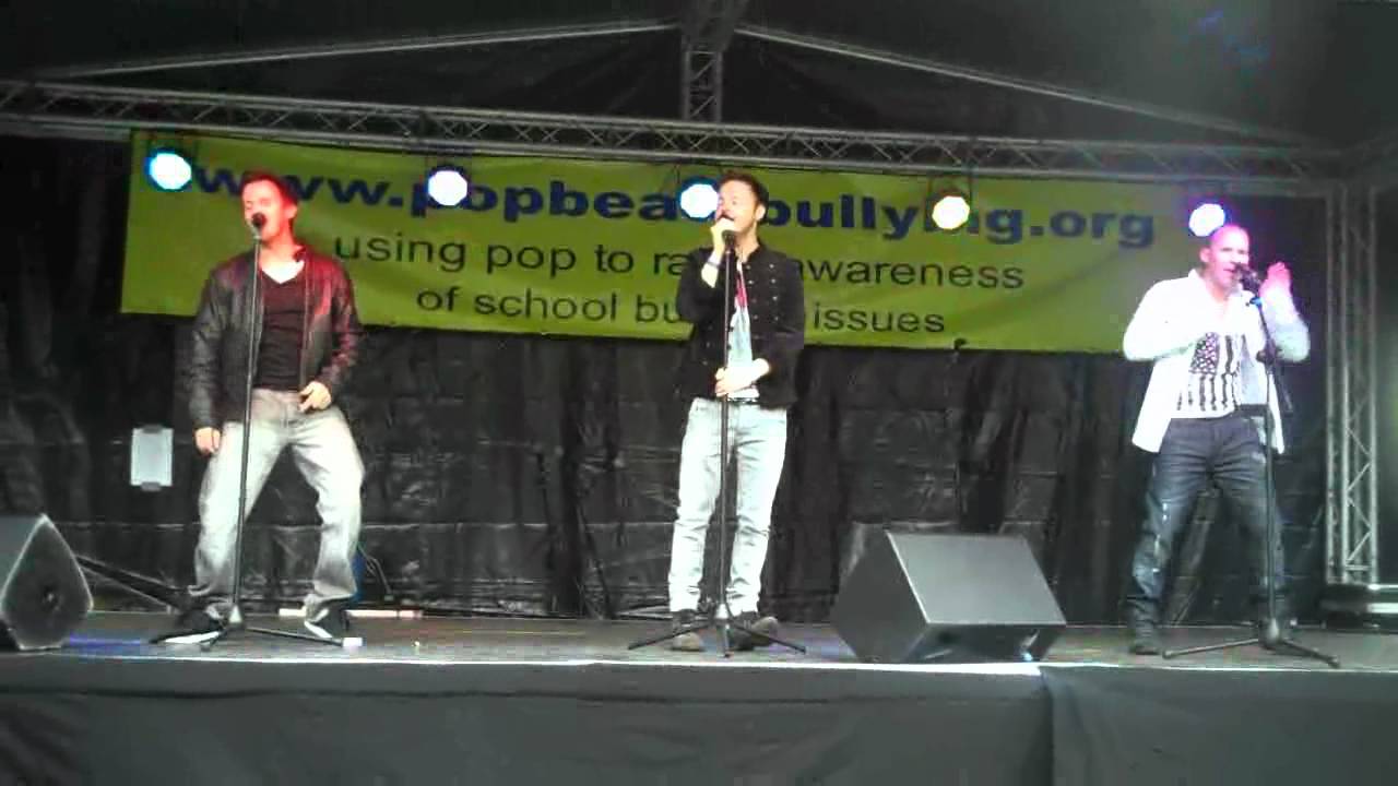 911, DONT MAKE ME WAIT, AT PARTY IN THE PARK STOURBRIDGE 7.5.12