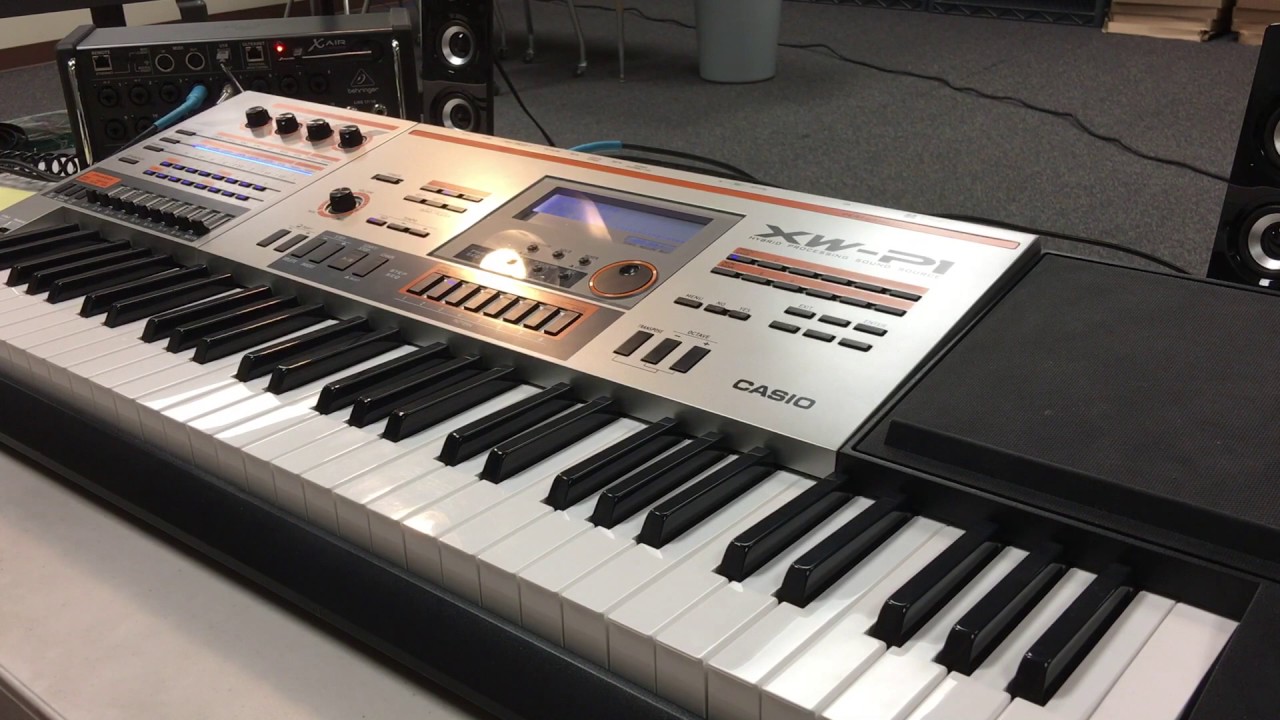 Making sounds or patches with the Casio XW-P1 data editor.