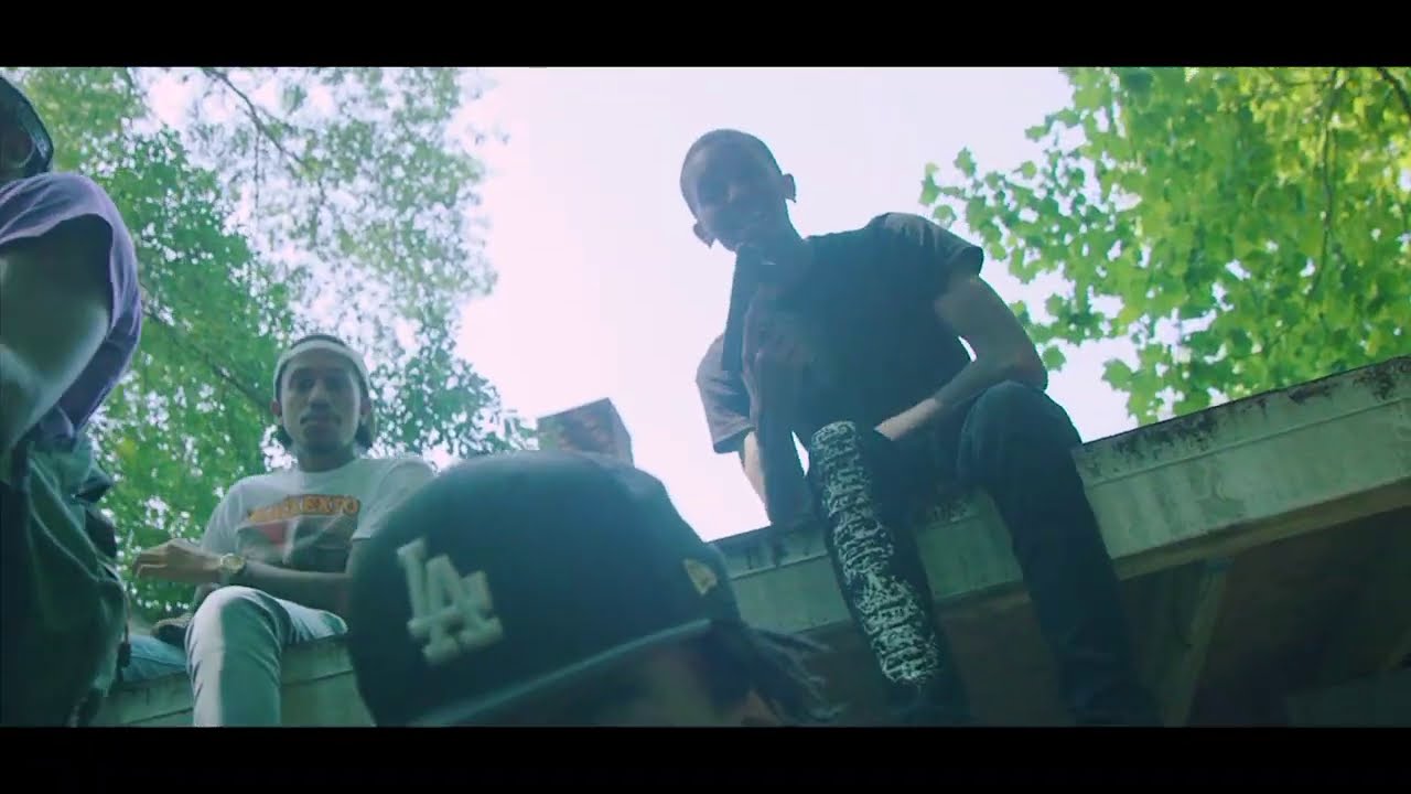Jelly feat. Chavo - Slippin (Prod. By Pi'erre Bourne) [OFFICIAL VIDEO]