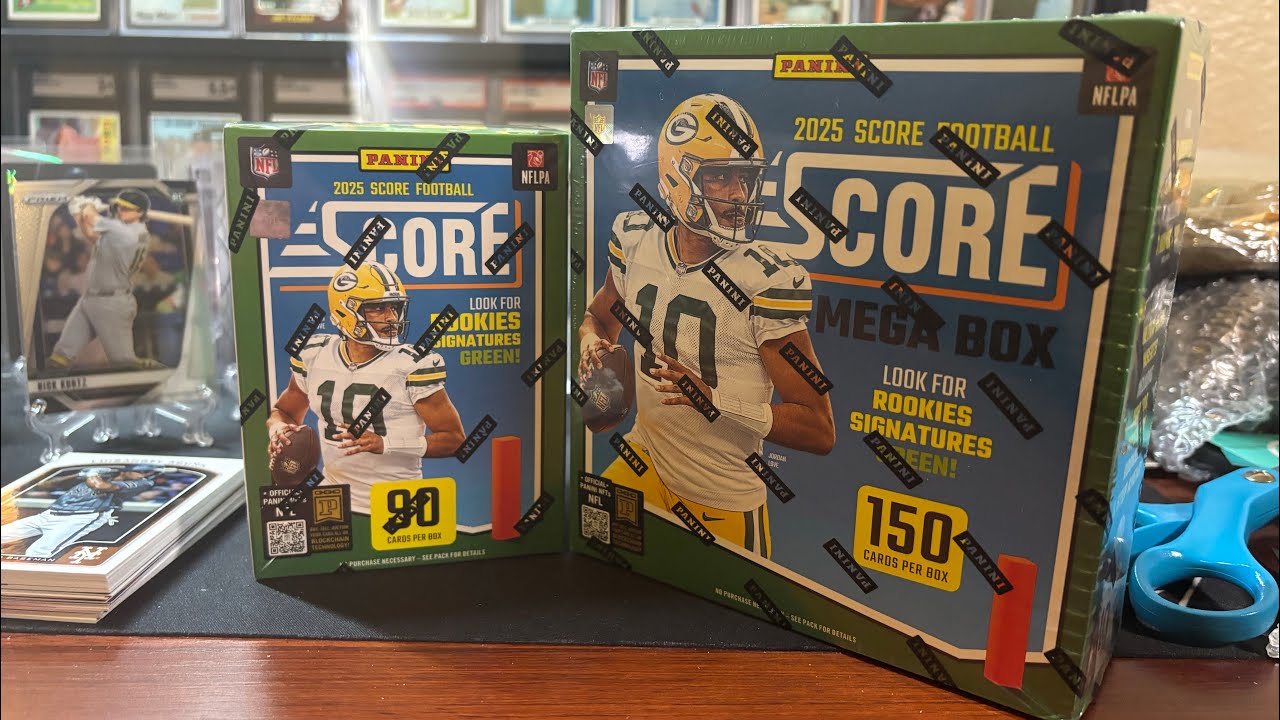 Score Football Retail Box Battle!!! Mega vs Blaster!!! Aliens vs Case Hit!!??