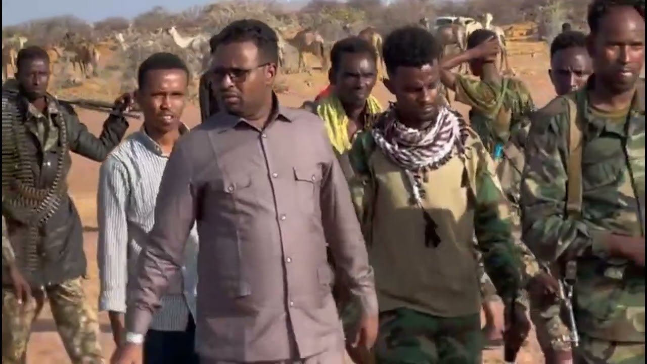 Maamulka Gobolka Hiiraan ayaa Ciidamada ku sugan furimaha hore gaarsiiyay deeq xoolo iyo raashin ah.