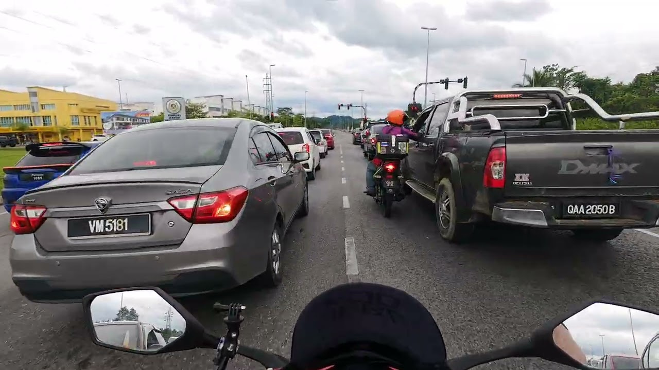 Raw Video from AKASO Brave 8 Action Camera, Helmet Mount (Without Stablisation) in Kuching, Sarawak