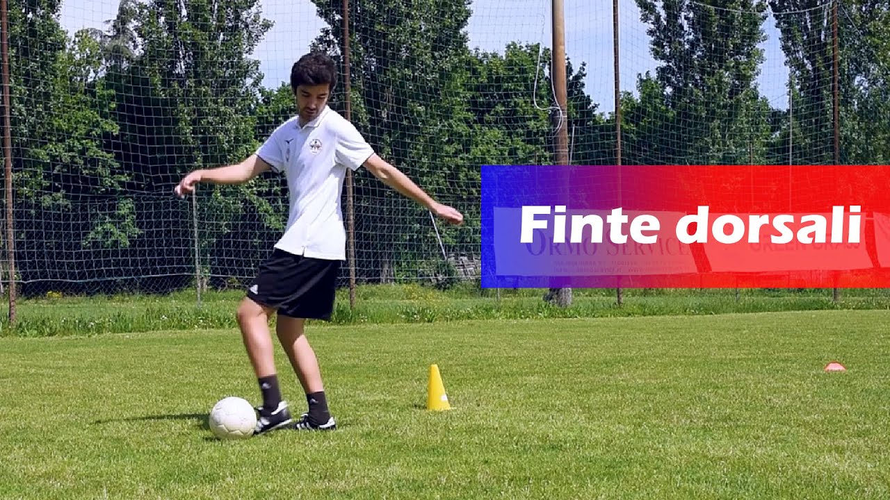 Allenamento alla tecnica individuale nel gioco del calcio: finte dorsali