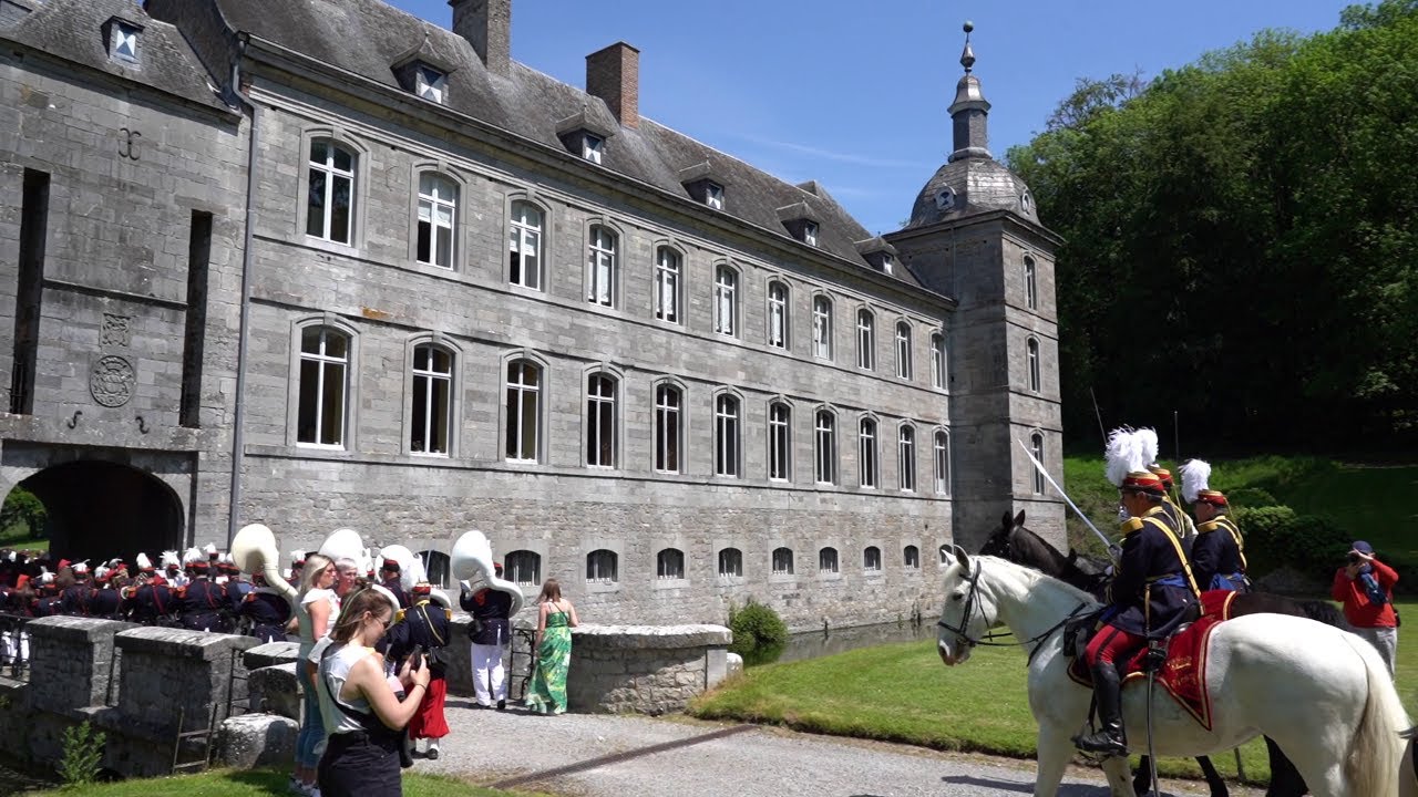 Marche Sainte Rolende de Gerpinnes 2023 - Acoz - Arrivée au château