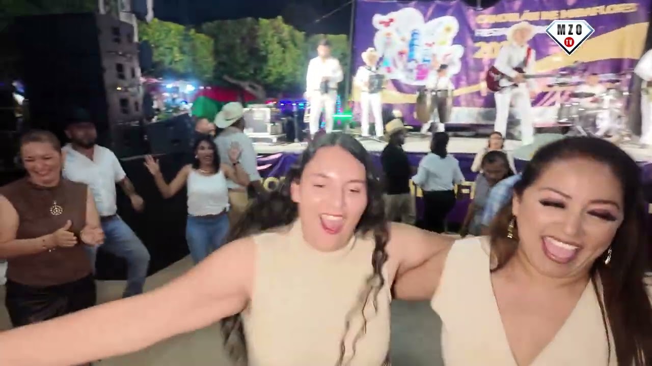 Grupo Norteño Banda Cadena VIP de El Colomo en Camotlán fiestas 2026