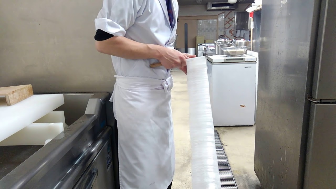 和食基本の桂剥き　大根　3ｍ　とりあえず曲がらないように剥いてみました。　Vegetable Toilet Paper