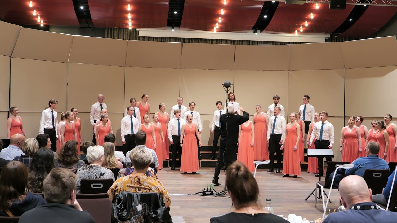 La muerte de angel - Astor Piazzola/Lililan Cangiano. Defrost Youth Choir