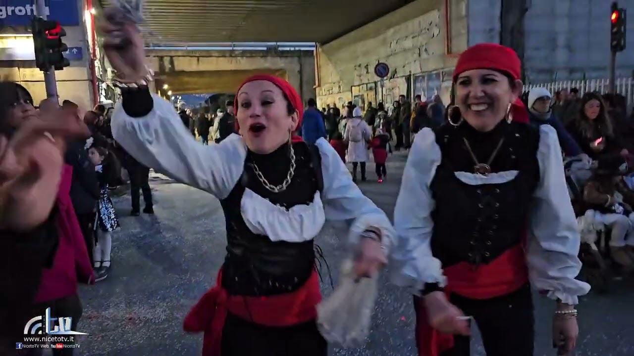 Carnevale Torrese 2025 la sfilata dei Carri Allegorici del 23/02/25