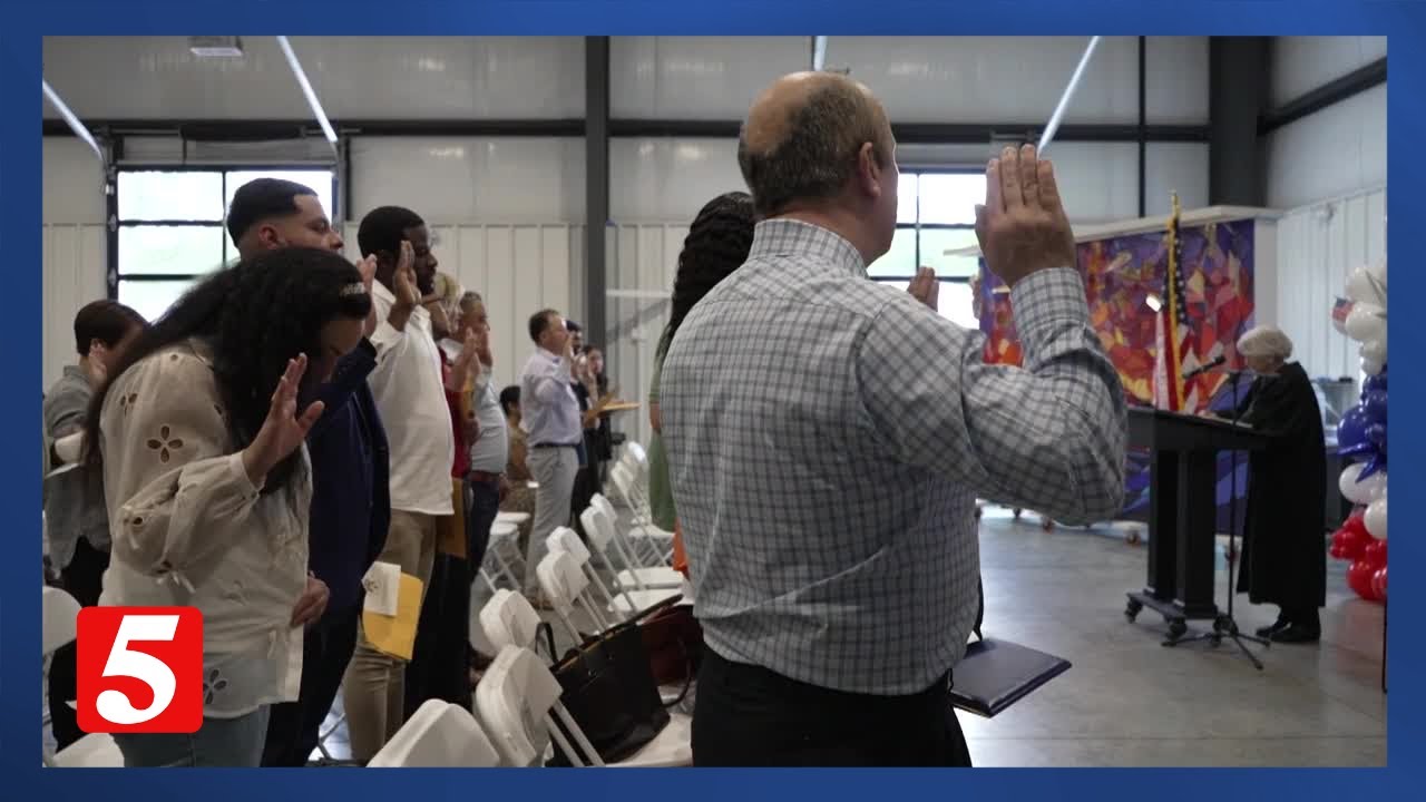 Immigrants celebrate becoming US citizens in Nashville ceremony