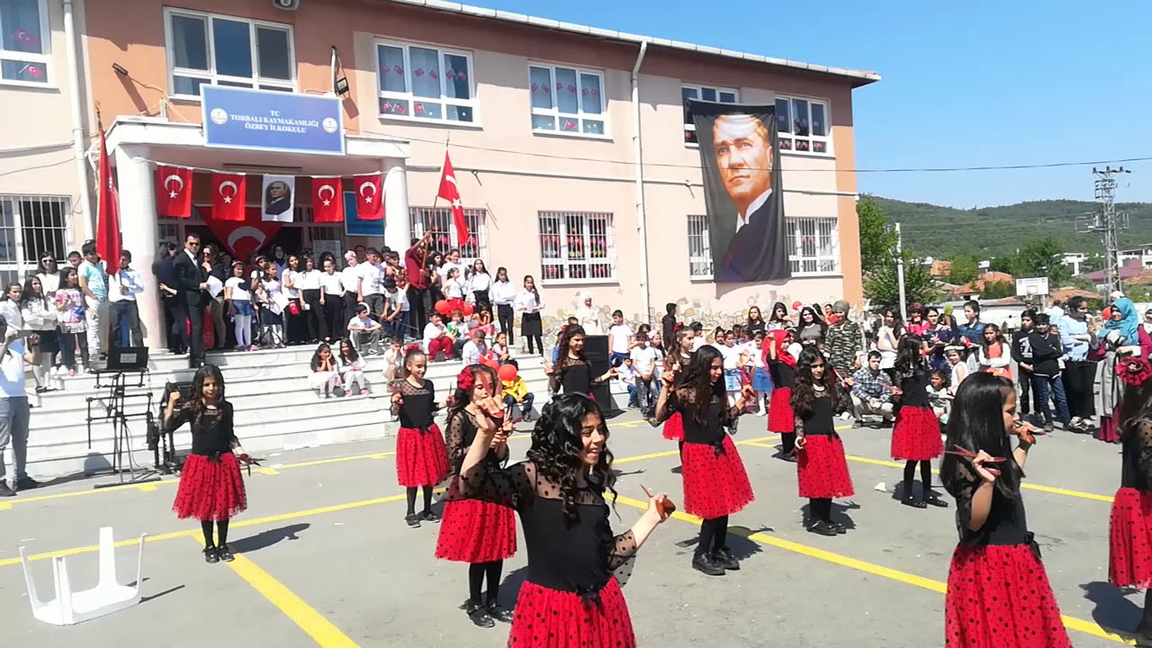 Özbey ilkokulu kaşık oyuni