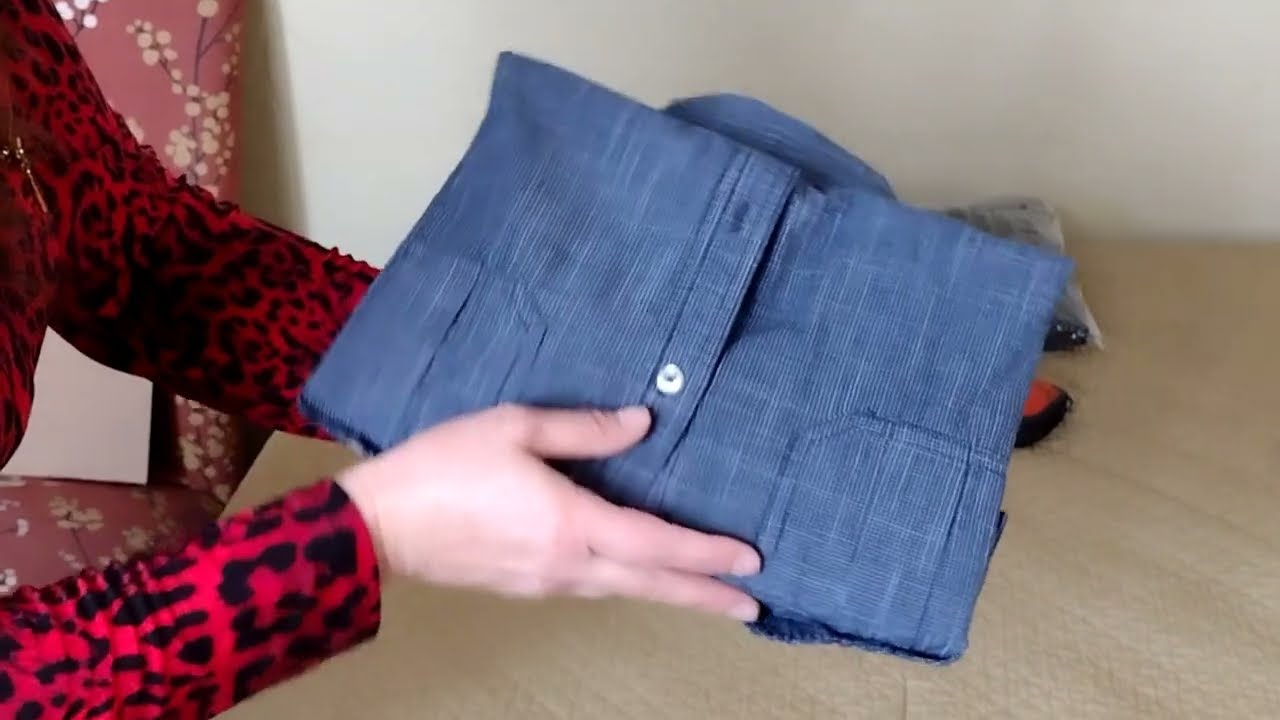 Como doblar una camisa fácilmente con un molde de cartón.
