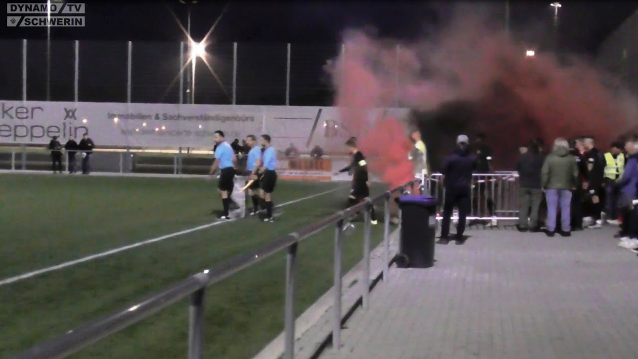 07.10.2022 Begrüßung der Mannschaften zum Derby
