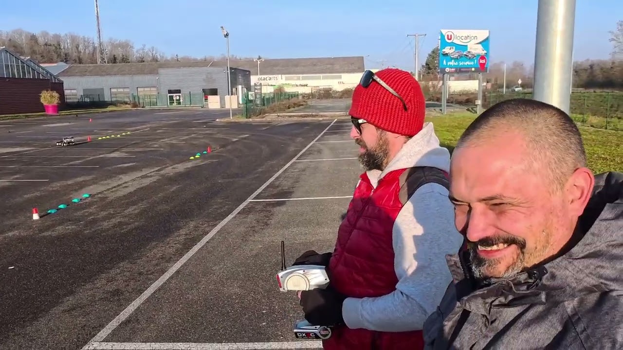 FG 16s, quand assez de puissance pour en ch*** des boulons à travers le chassis alu....🤣🤣