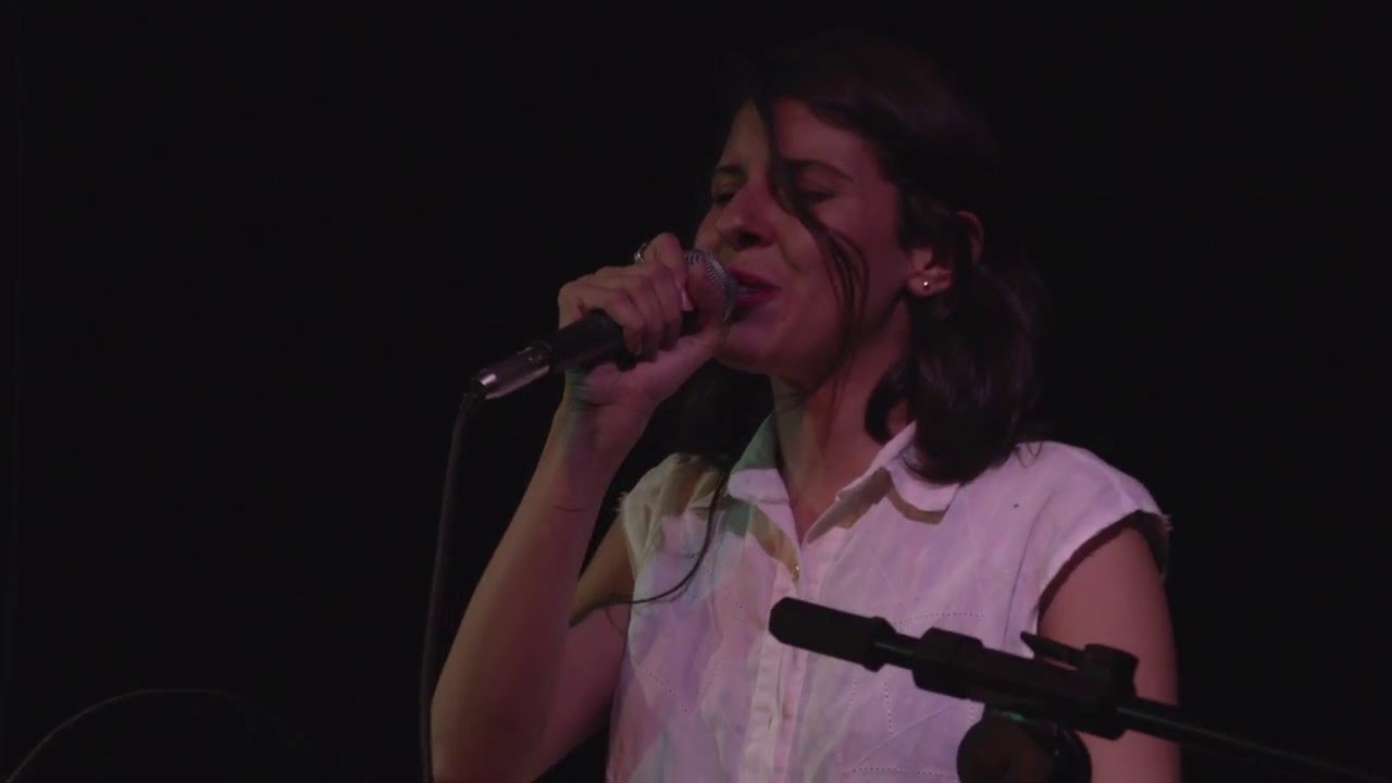 Apenas um Rapaz Latino-Americano // Daíra canta Belchior