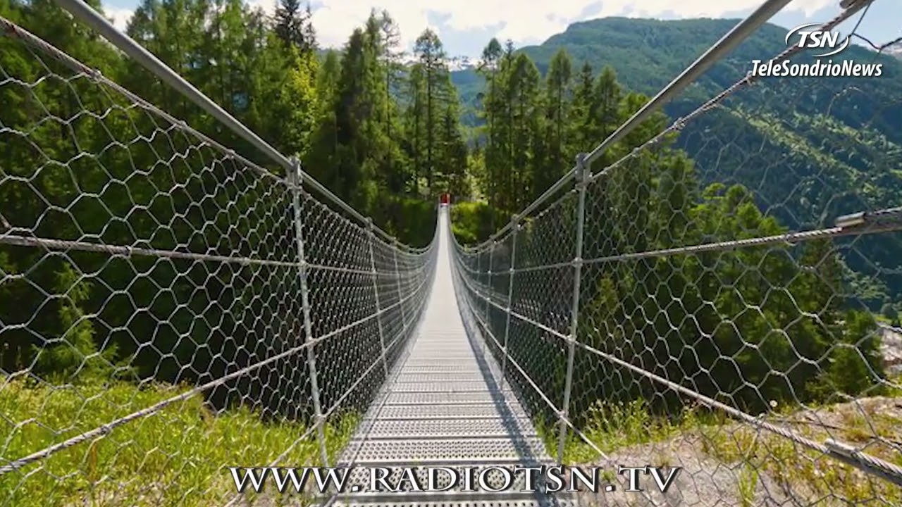Campodolcino inaugura il ponte tibetano dedicato a San Guanella
