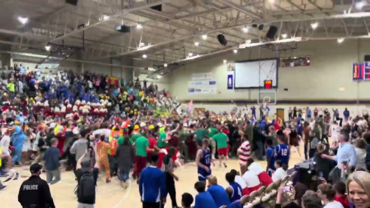 Silent Night 25th Anniversary - Taylor University Basketball