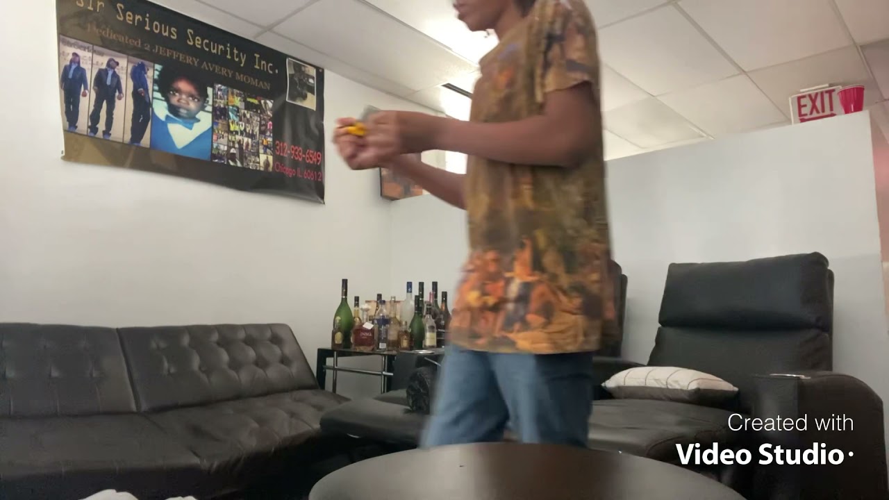 I&rsquo;m gay prank he tried to fight me 😬😡👊🏽