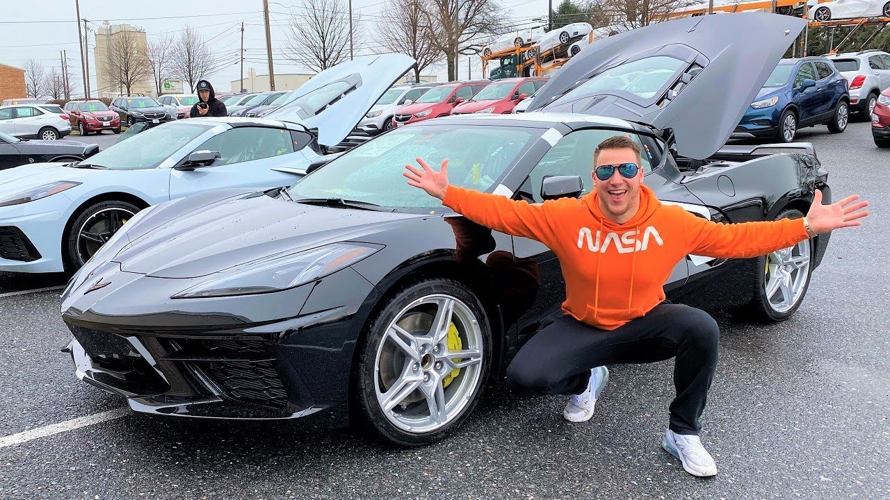 ПОЛУЧАЮ ПЕРВЫЙ C8 CORVETTE НА YOUTUBE!!! *МНЕ ОЧЕНЬ НРАВИТСЯ!!!*