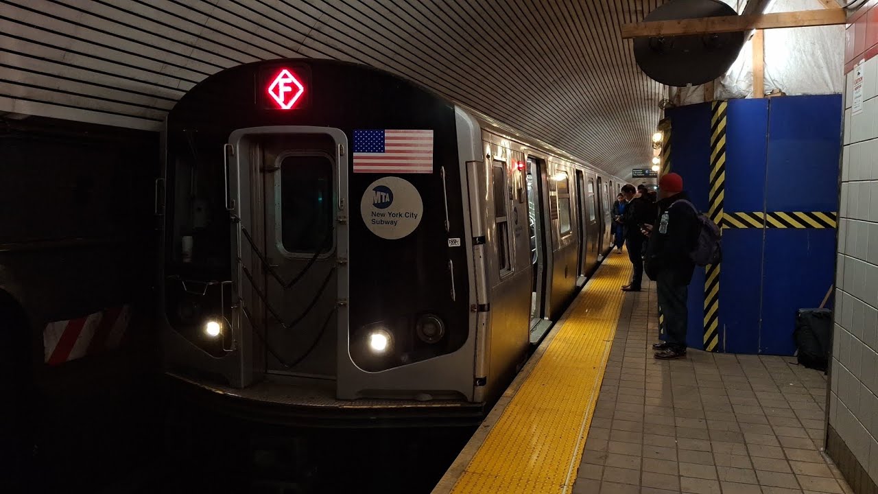Quick R160 (F) action at Court Sq + FX train