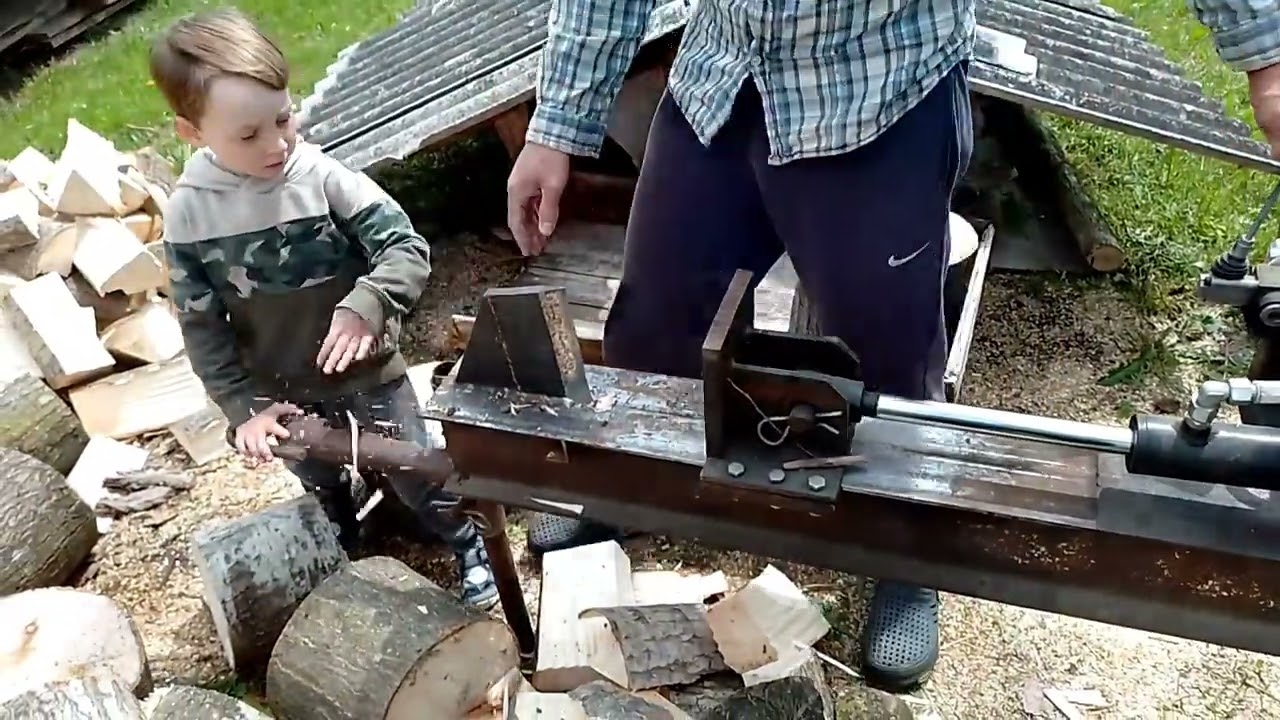 Łuparka hydrauliczna, praca z traktorem C360 3P