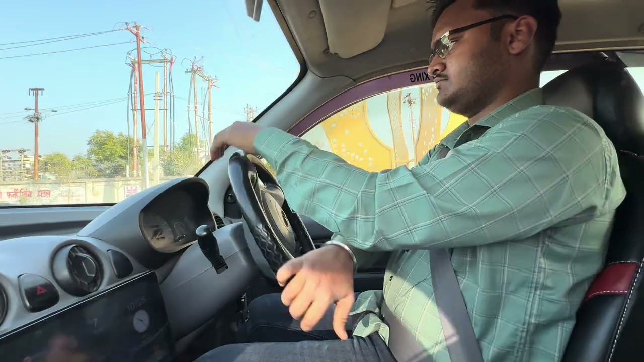 फर्स्ट गियर में कार टर्न करते वक्त क्लच कितना रिलीज करें? इंजन बंद नहीं होगा | Car Driving Tips