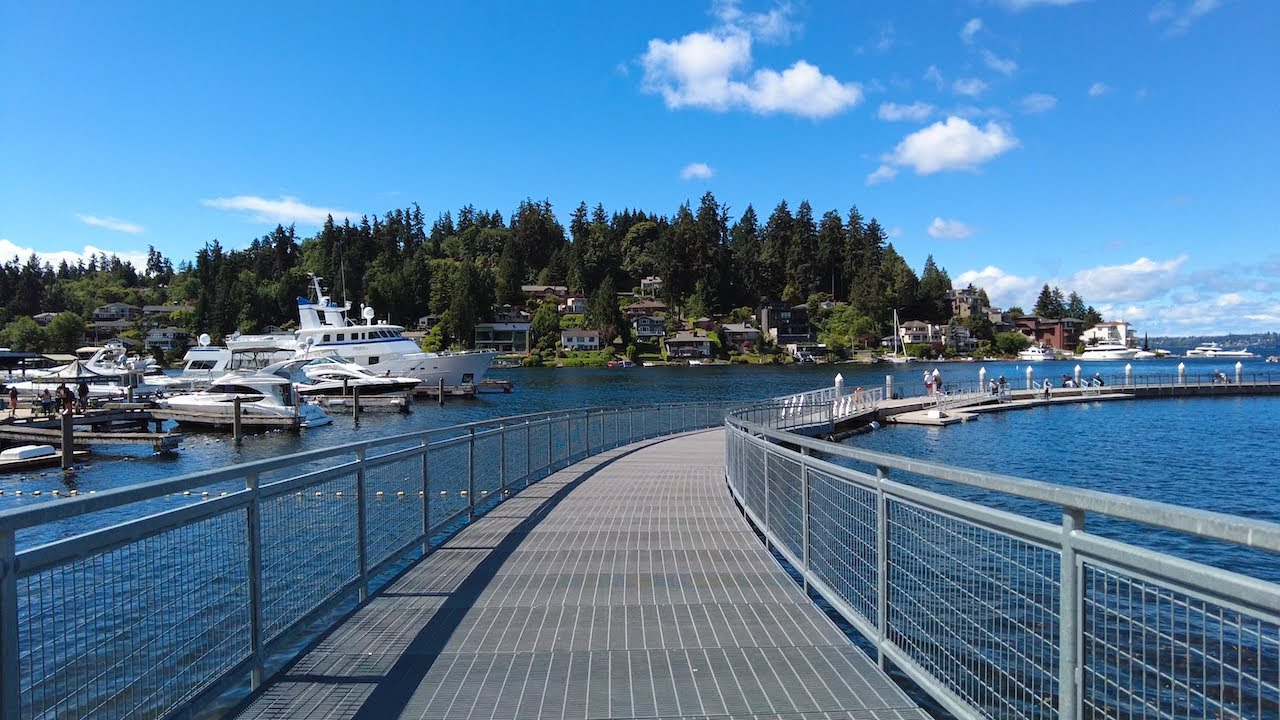 Bellevue Downtown Park + Meydenbauer Bay Park + Main St in Bellevue, Washington [4K]