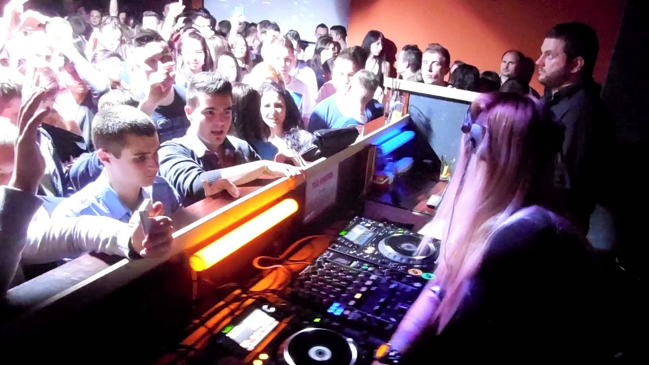Dj Metzker Viktoria @ Retro2, Soltvadkert (Hungary) 31.03.13.
