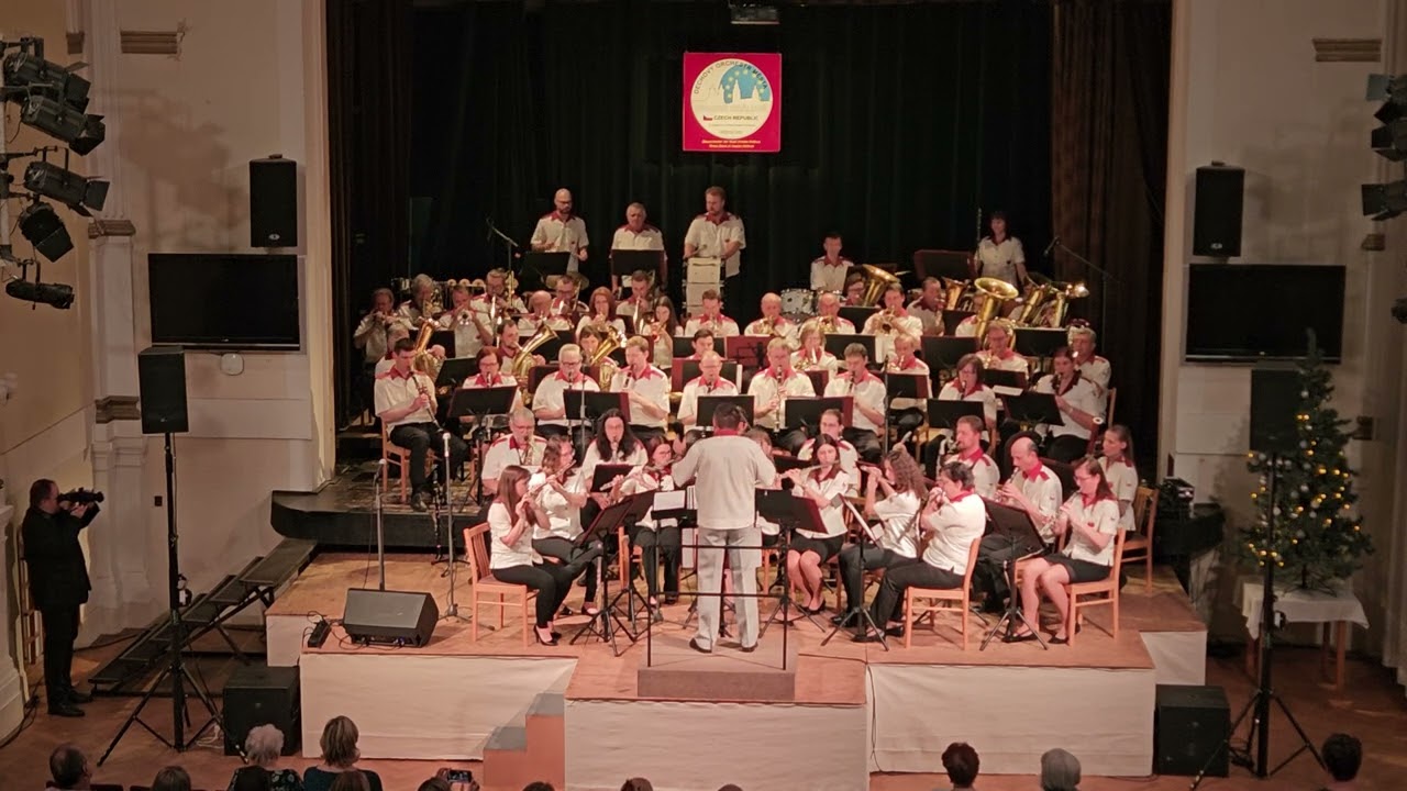 Dechový orchestr města Hradce Králové - Soleado / When a Child Is Born (Ciro Dammicco / Zacar)