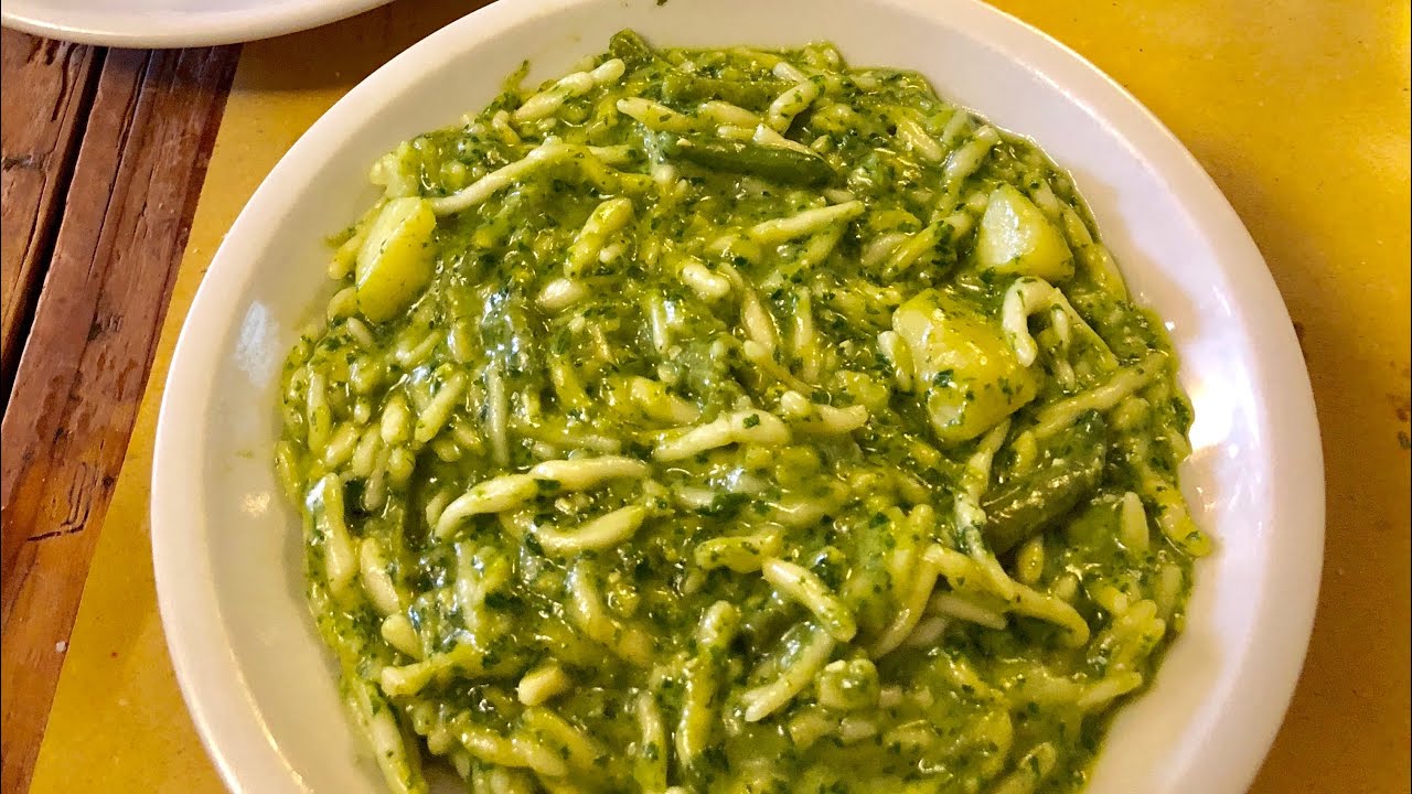 [ Cavour Modo 21, Genoa, Italy ] Trattoria genovese ( Pesto World Champion )