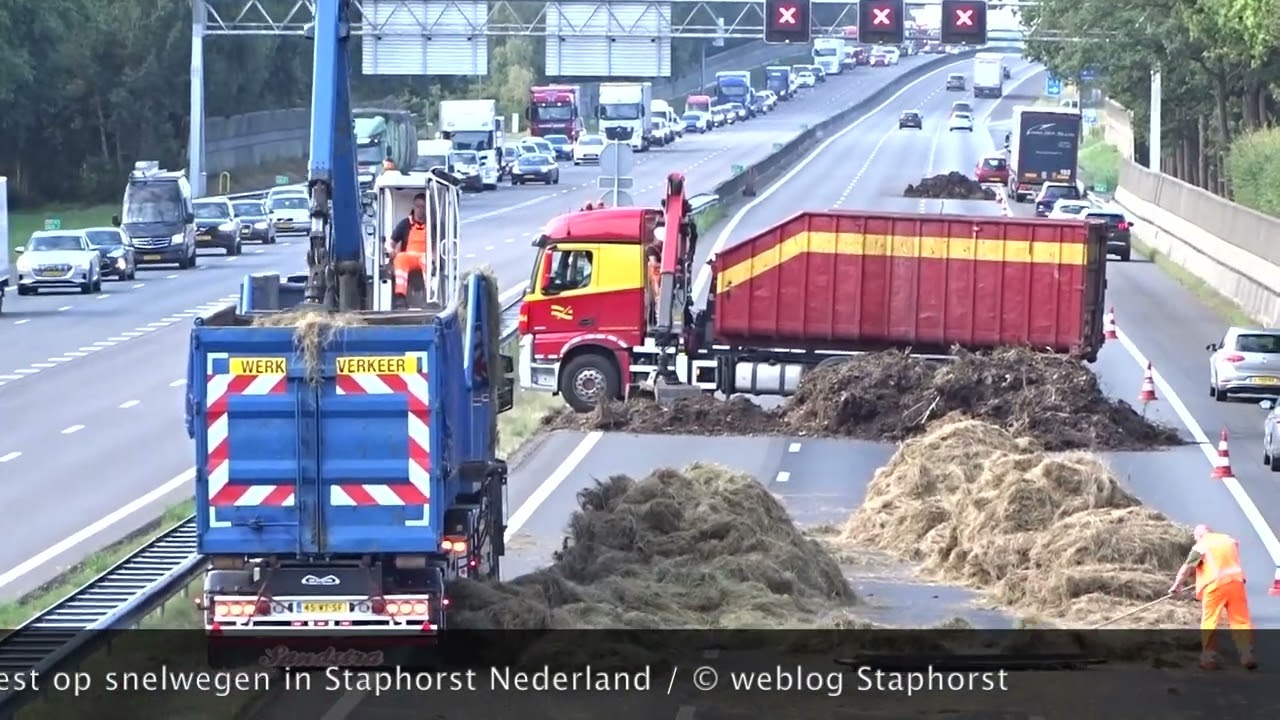 boerenprotest mest hooi op snelwegen