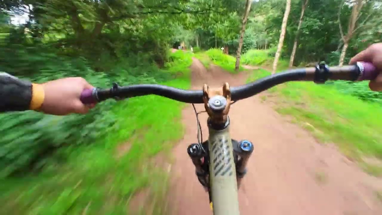 Dirt Farm Bike Park - MTB - Blue & Red Trails - Insta360 GO2