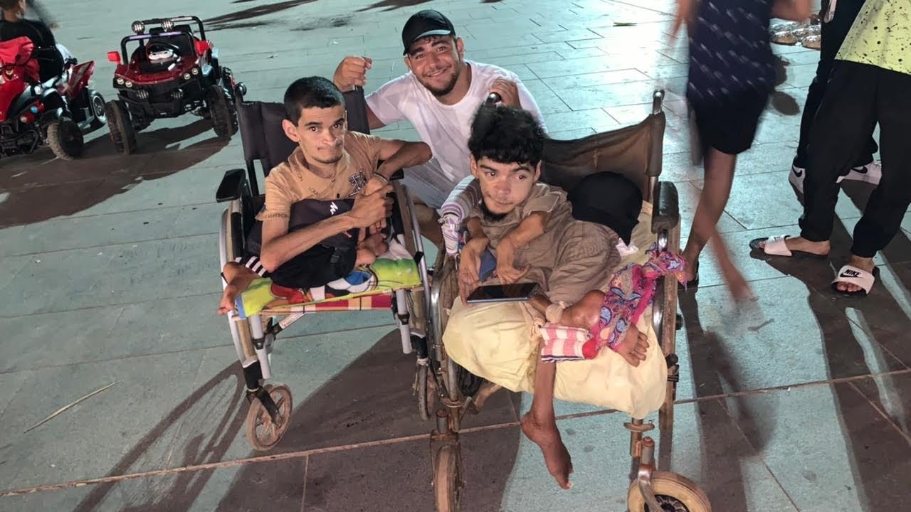بعد 26 سنة ما خرجت من البيت إلى يومنا هذا فعلا استمتعت كثيرا وافرحت وشفت الدنيا الحمدلله 😍