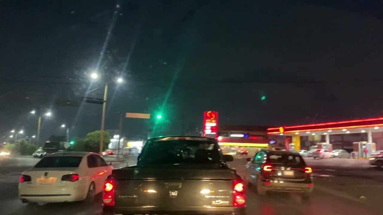Recorriendo calle de presidente cárdenas 